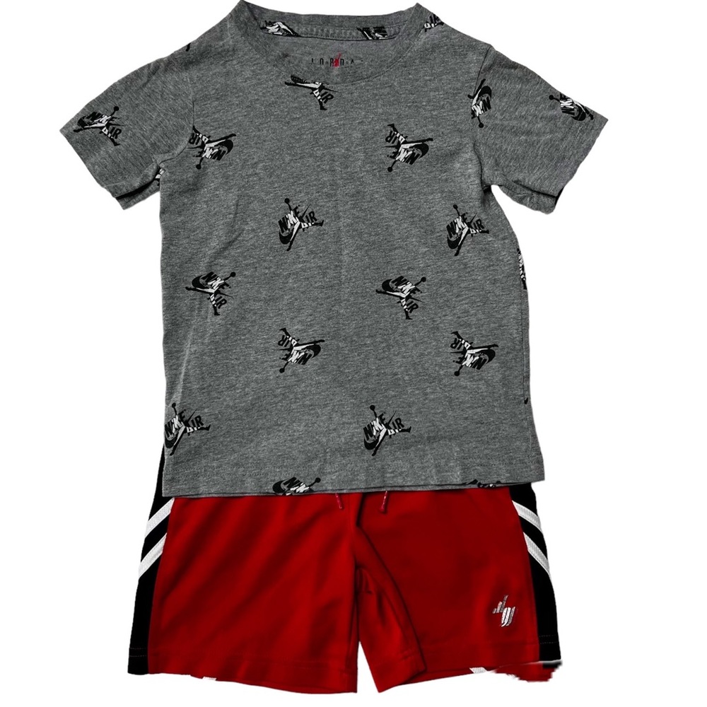 Air Jordan Jumpman SS Logo T-Shirt & Place Sport Active Shorts Bundle Boys Sz 4